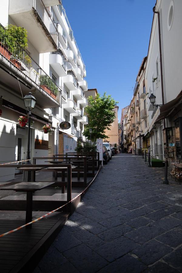 Casa La Perla Apartment Sorrento Ngoại thất bức ảnh