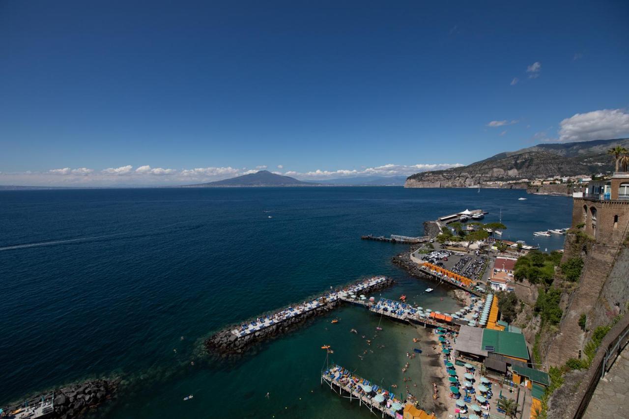 Casa La Perla Apartment Sorrento Ngoại thất bức ảnh